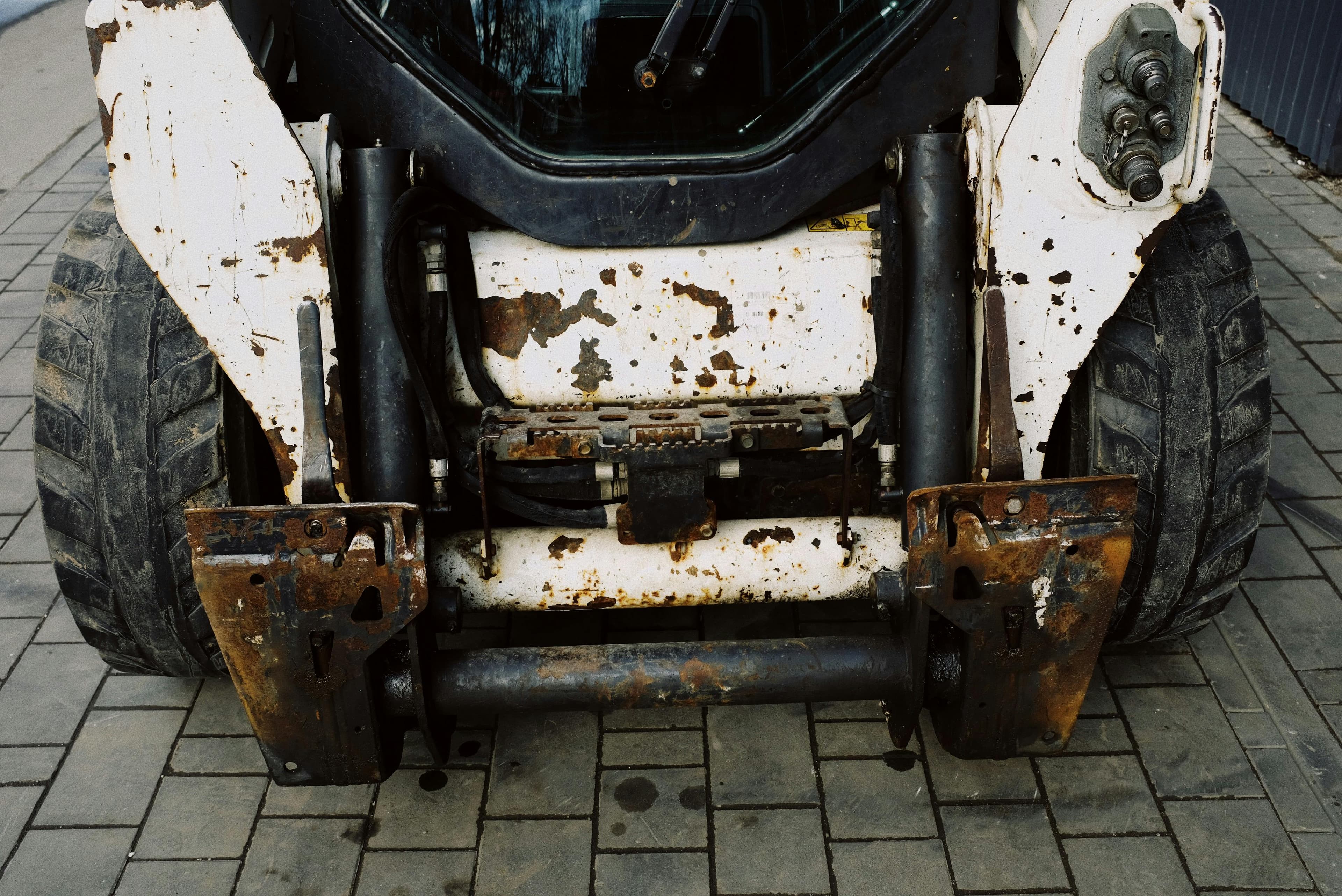 Wear and Tear in Heavy Machinery: Prevention and Solutions